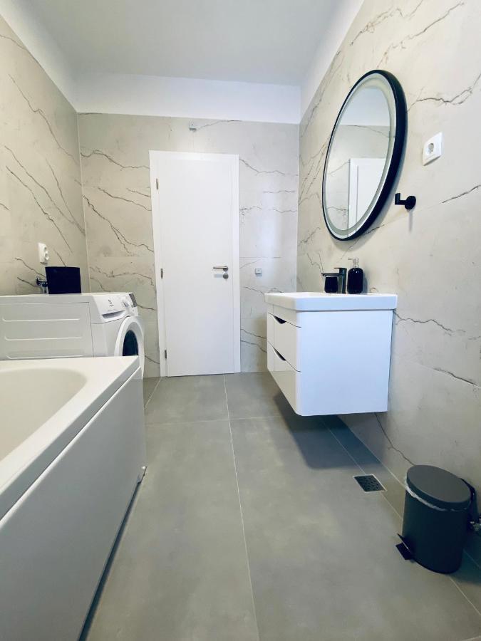 West Apartments Задар Екстериор снимка