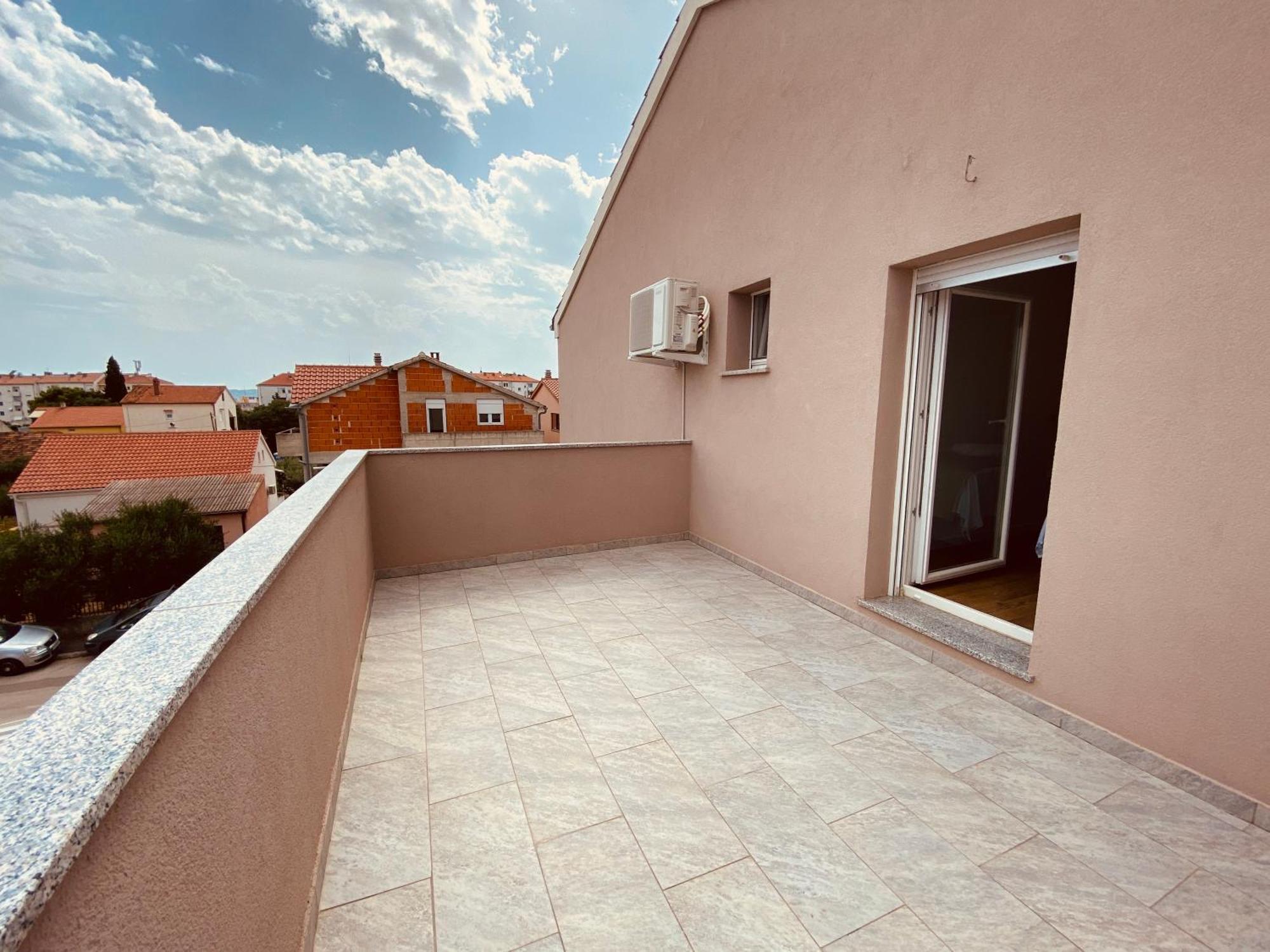 West Apartments Задар Екстериор снимка